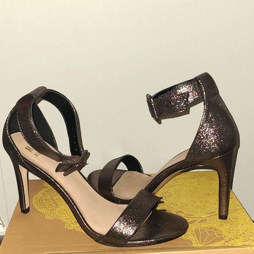 8 Mix No.6 Pewter Heels